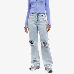 Holzweiler Neptune Hanger Jeans 8 Holzweiler Neptune Hanger Jeans -Vibrant Vogue 02 06 23 TC 15218 1352 6 1