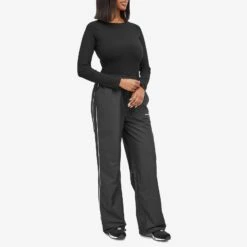 Adanola Long Sleeve Rib Raglan Top 10 Adanola Long Sleeve Rib Raglan Top -Vibrant Vogue 04 03 2024 LB LSR RAGLAN TOP BLACK m9 1