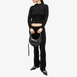 Gimaguas Carla Sweatshirt 10 Gimaguas Carla Sweatshirt -Vibrant Vogue 08 02 2024 AJ GMG CASW BLK m8 1