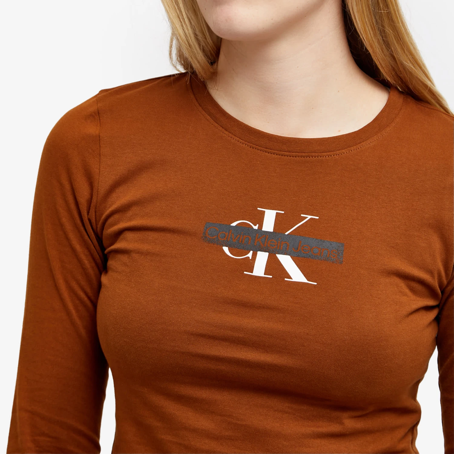 Calvin Klein Long Sleeve Seasonal Mono Logo T-Shirt 7 Calvin Klein Long Sleeve Seasonal Mono Logo T-Shirt - Image 5