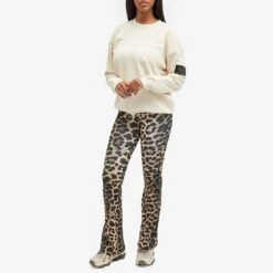 P.E Nation Heads Up Logo Sweat 10 P.E Nation Heads Up Logo Sweat -Vibrant Vogue 15 01 2024 LB 241F273 OAT m8 1