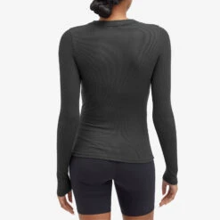 Joah Brown Long Sleeve Crew Neck Top 9 Joah Brown Long Sleeve Crew Neck Top -Vibrant Vogue 15 03 2024 AJ 654LST VBK 7 1