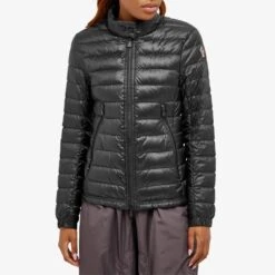 Moncler Grenoble Walibi Lightweight Jacket -Vibrant Vogue 21 08 2023 aj 1a000 05 595b1 999 6