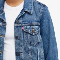 Levis Levi's Denim Trucker Jacket -Vibrant Vogue 24 05 2024 AJ 29945 0063 9 1
