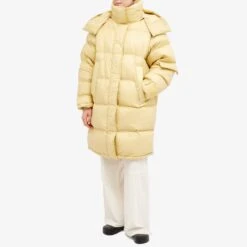 Holzweiler Steilia Down Jacket 10 Holzweiler Steilia Down Jacket -Vibrant Vogue 26 09 2023 JD 17015 1152 m8 1