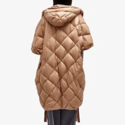 Max Mara Treca Padded Poncho Coat -Vibrant Vogue 29 11 2023 AJ 2397360336600 040 7 1