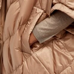 Max Mara Treca Padded Poncho Coat -Vibrant Vogue 29 11 2023 AJ 2397360336600 040 9 1