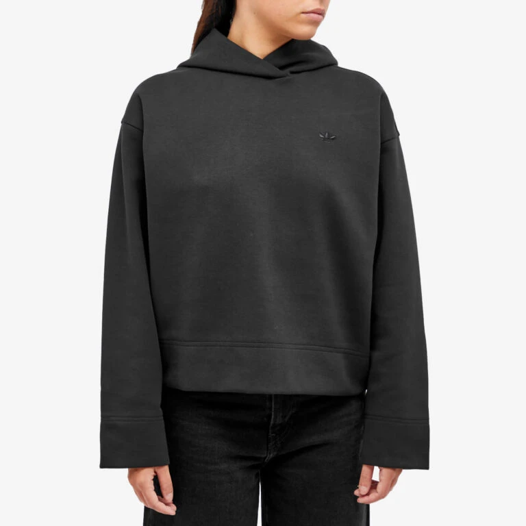 Front Page 11 Front Page -Vibrant Vogue 12 09 2023 JWx IC5247 6 1 768x768 1